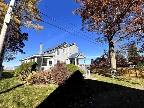 43 Abenaki Drive Newport City VT 05855