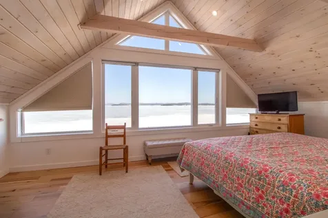 43 Abenaki Drive Newport City VT 05855