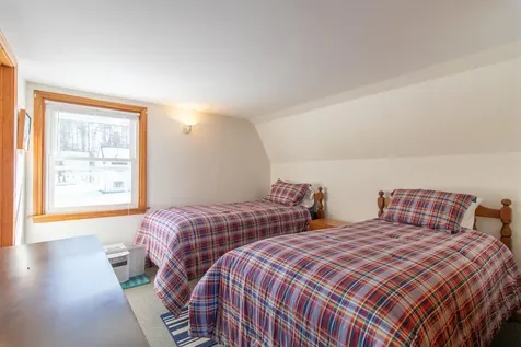 43 Abenaki Drive Newport City VT 05855