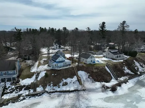 43 Abenaki Drive Newport City VT 05855