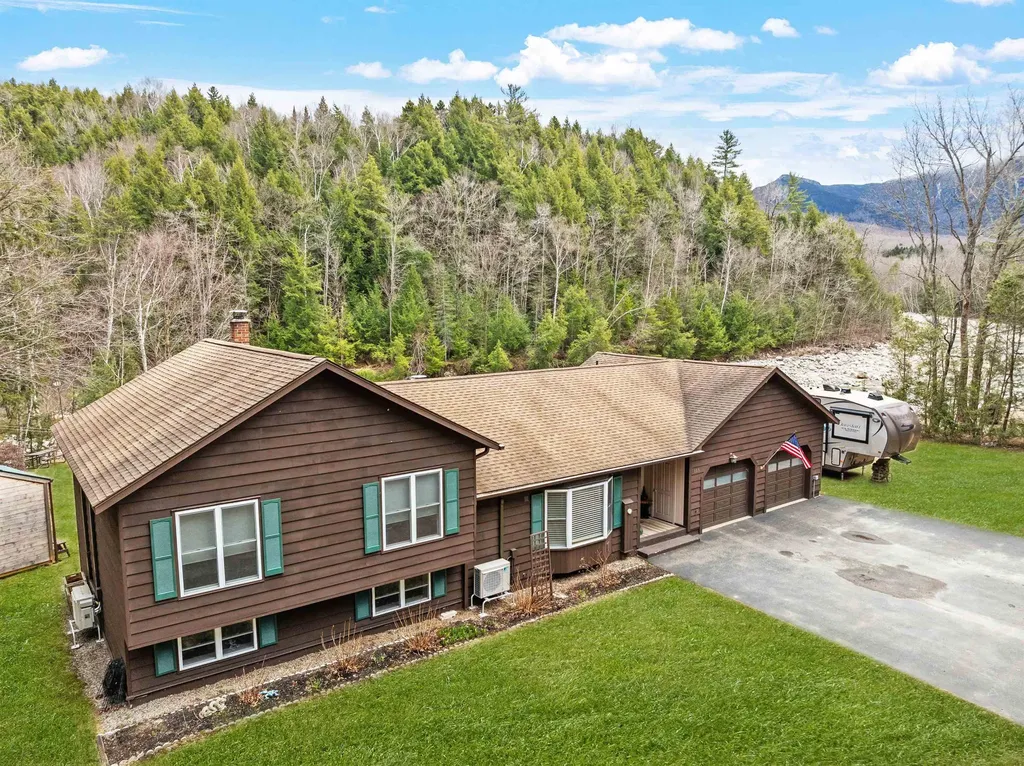 113 Glen Road Gorham NH 03581