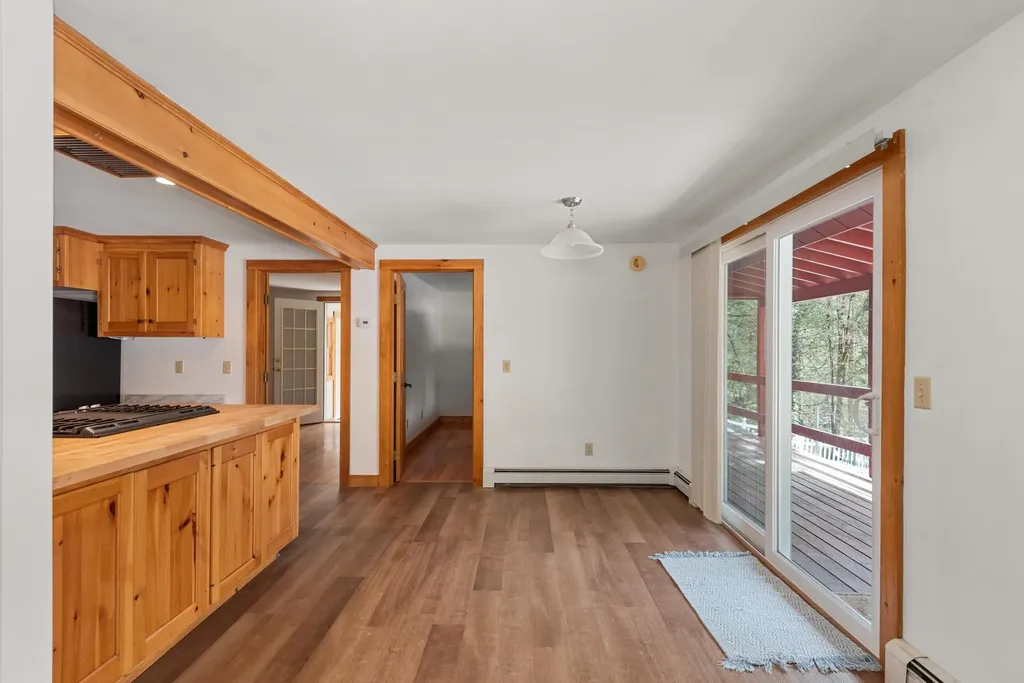 731 River Road Dorchester NH 03266