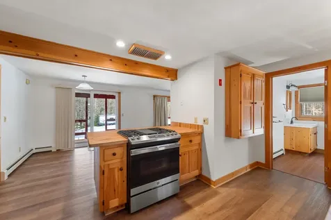 731 River Road Dorchester NH 03266