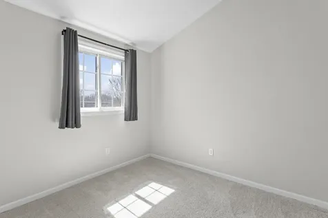 98 Henry Law Avenue Dover NH 03820