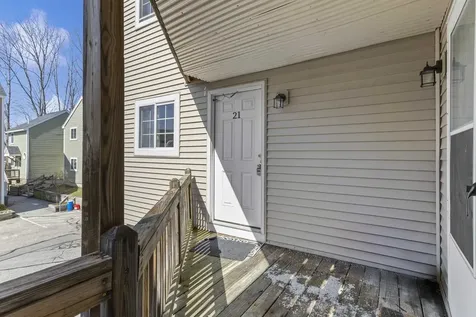 98 Henry Law Avenue Dover NH 03820