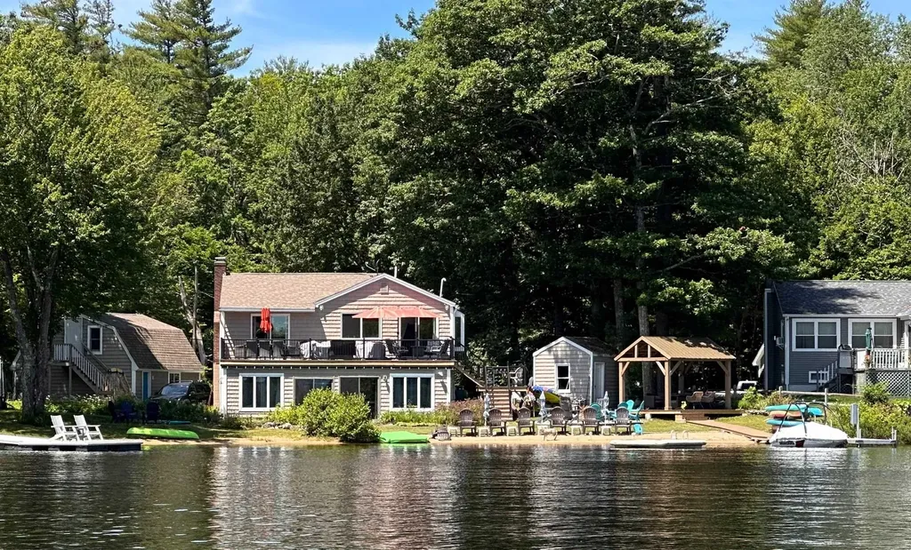 13 Dowling Drive Middleton NH 03887