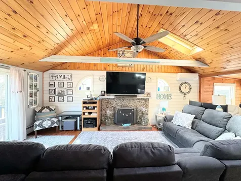13 Dowling Drive Middleton NH 03887