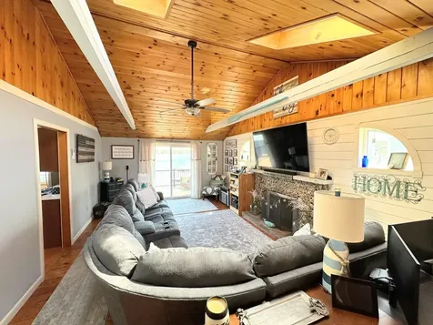 13 Dowling Drive Middleton NH 03887