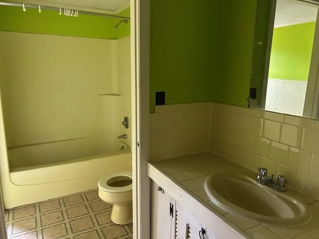 86 Remoat Trail Conway NH 03818