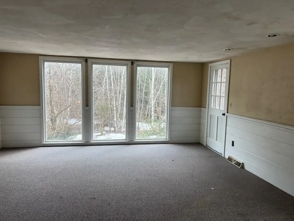 86 Remoat Trail Conway NH 03818