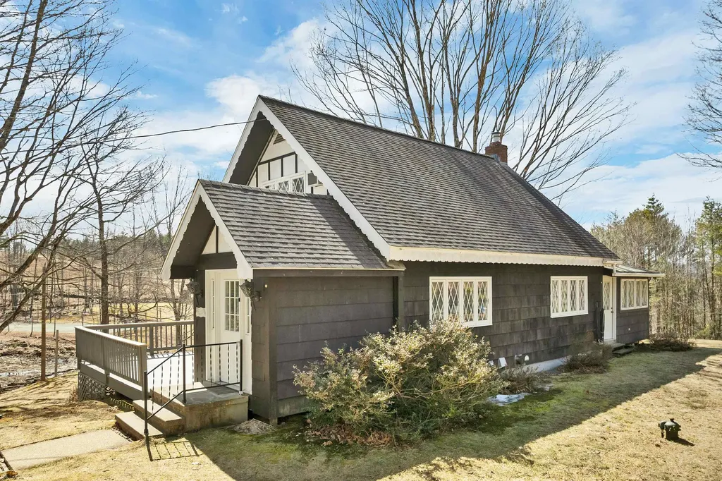 50 New Boston Road Franklin NH 03235