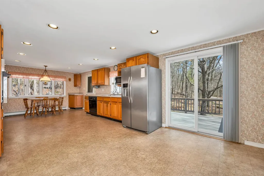 50 New Boston Road Franklin NH 03235