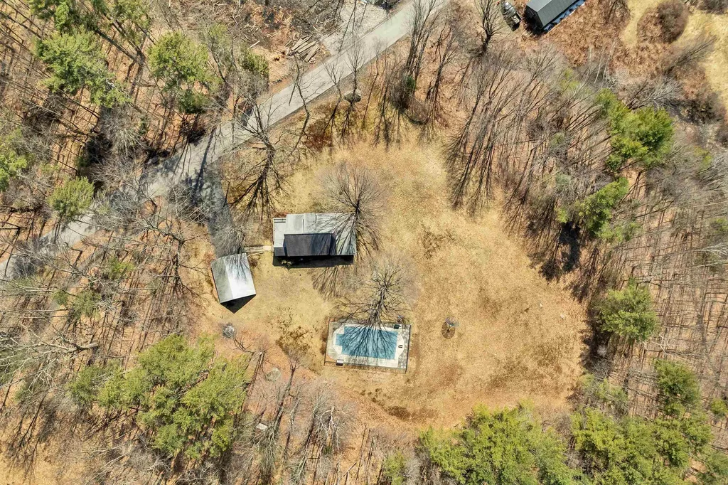 50 New Boston Road Franklin NH 03235