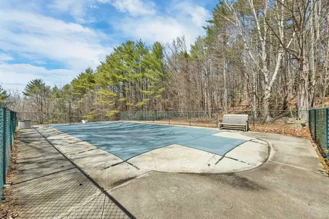 50 New Boston Road Franklin NH 03235
