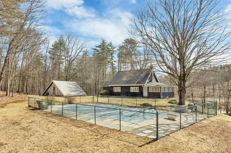 50 New Boston Road Franklin NH 03235