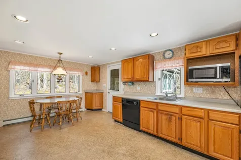 50 New Boston Road Franklin NH 03235