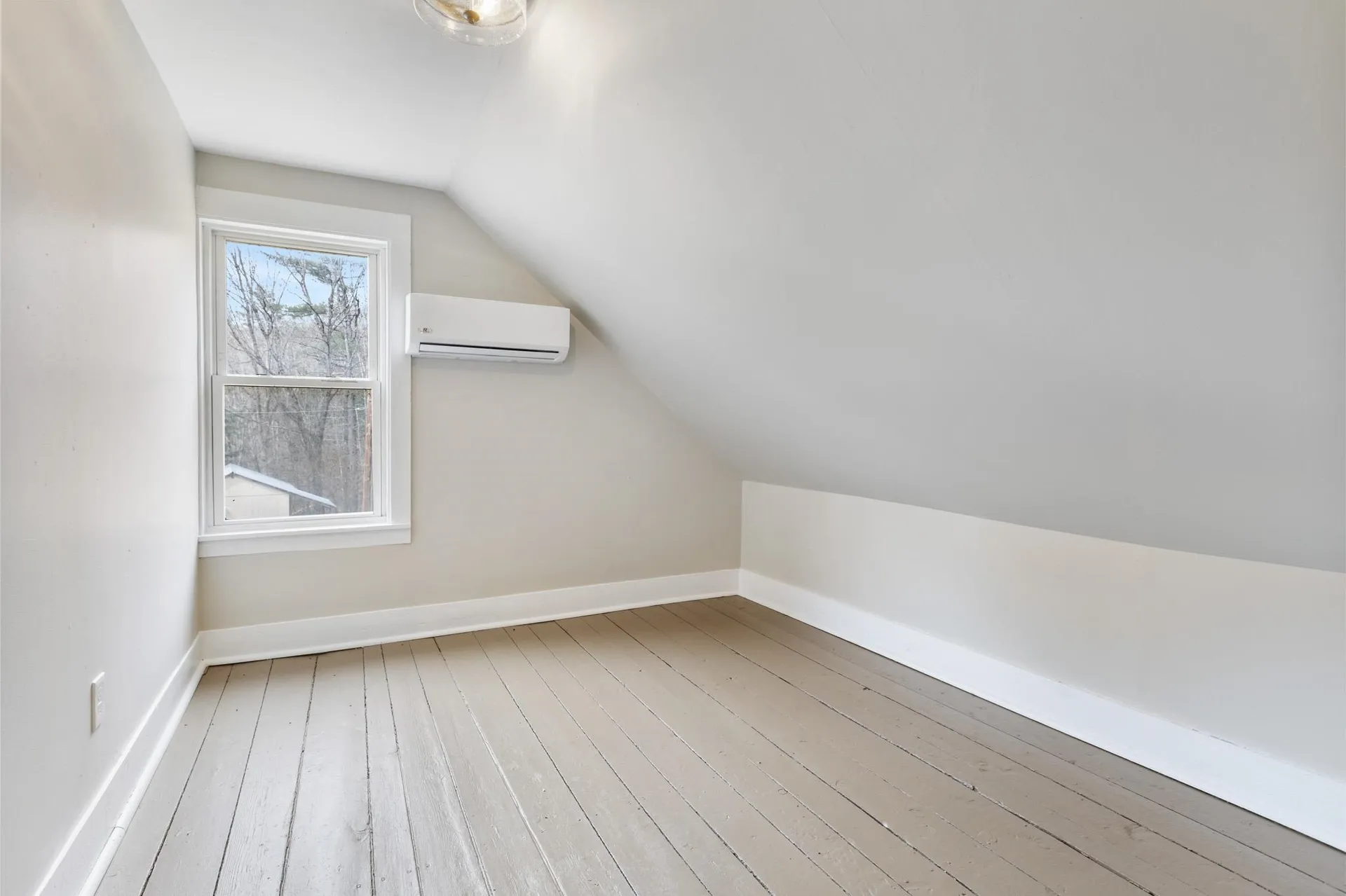 1047 Mount Moosilauke Highway Haverhill NH 03780