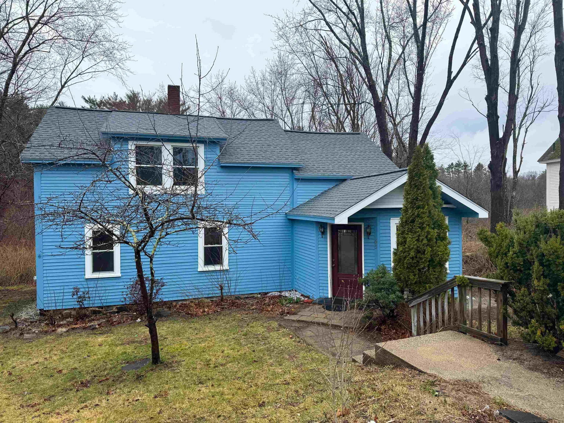 65 Street Laurent Street Epping NH 03042