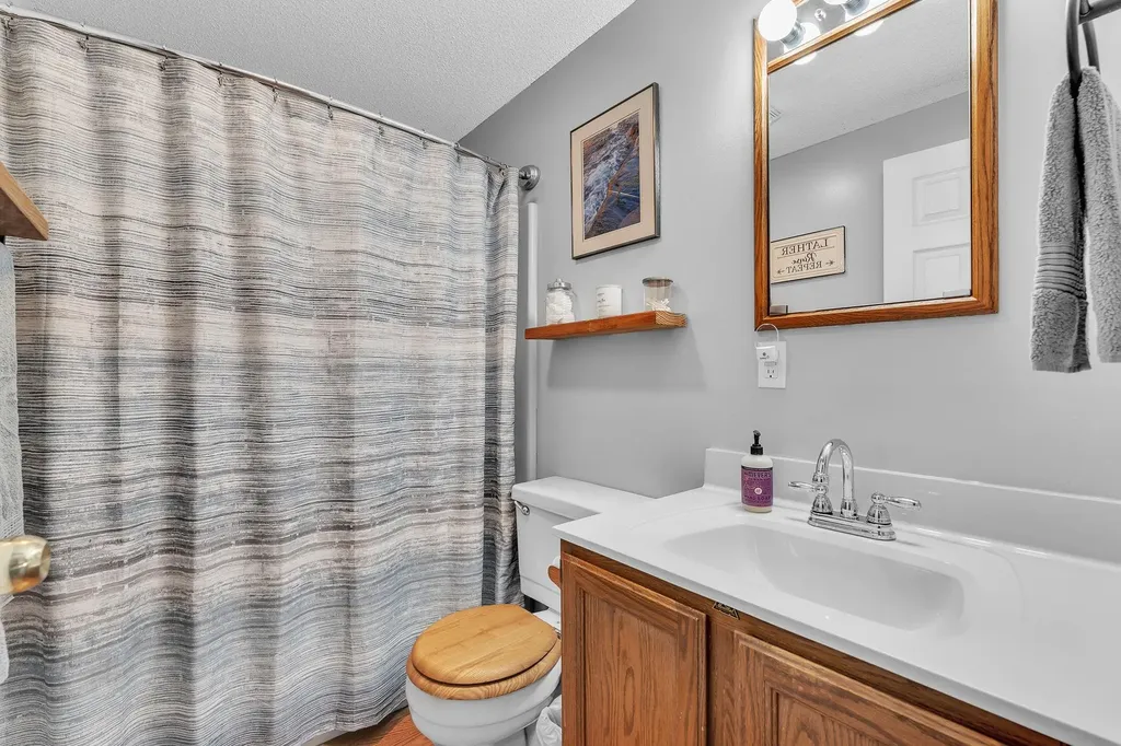 20 Guyette Circle St. Albans City VT 05478