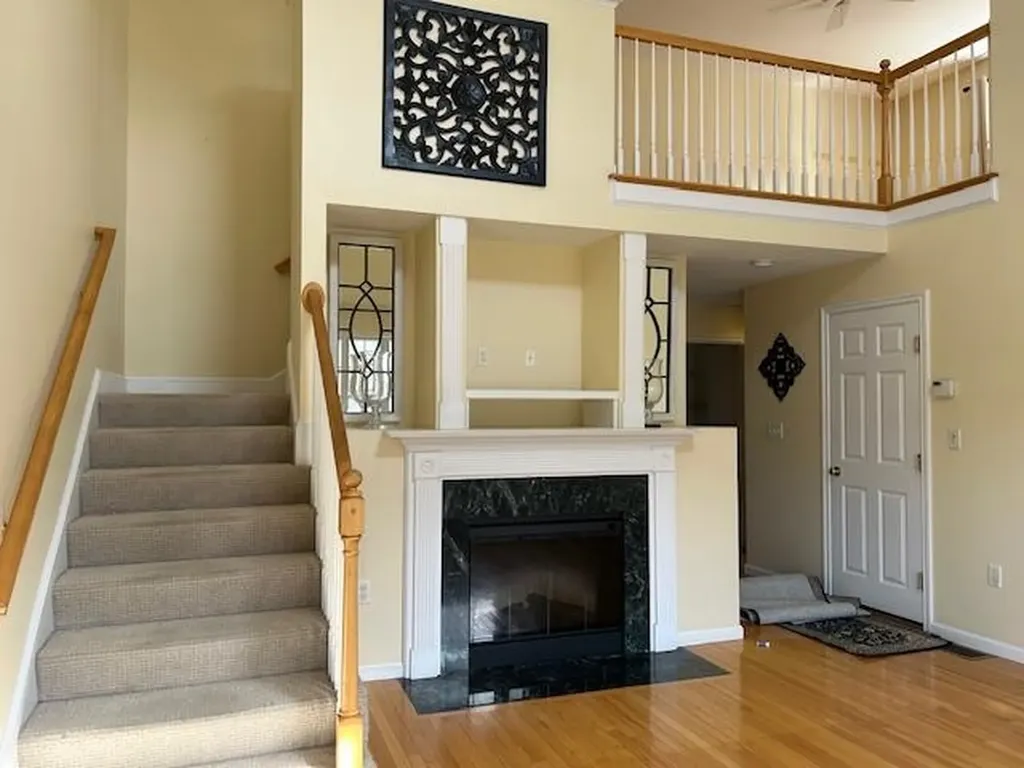 17 Sherwood Road Raymond NH 03077
