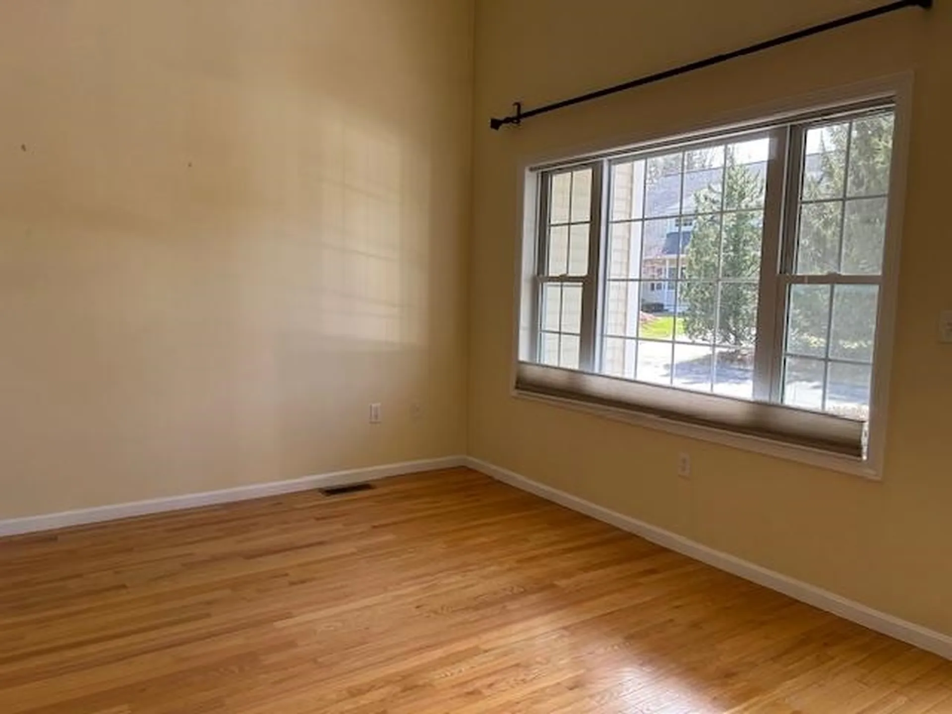 17 Sherwood Road Raymond NH 03077