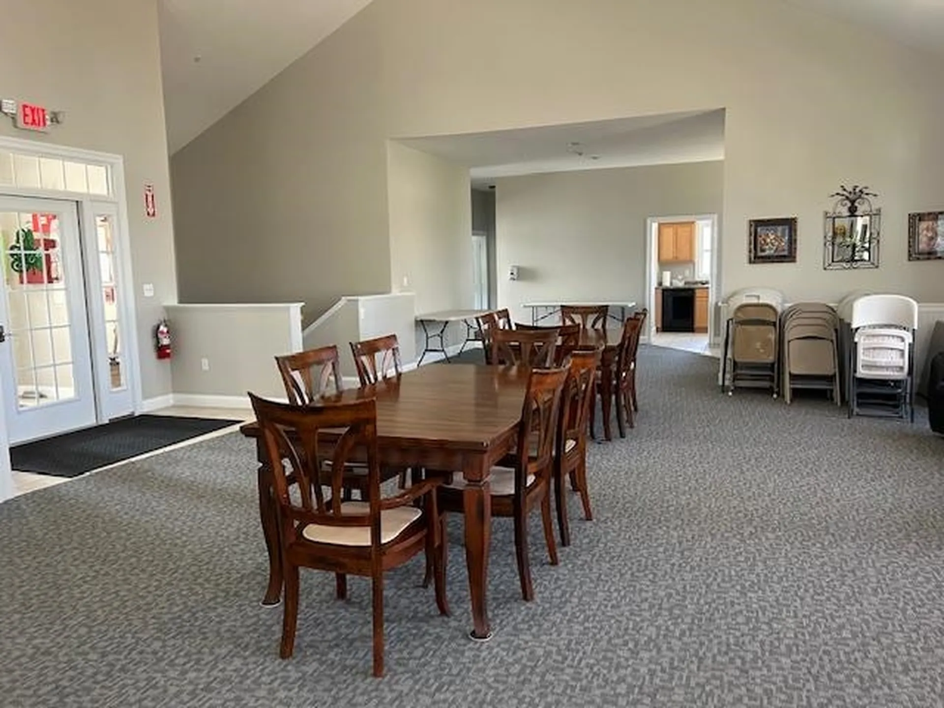 17 Sherwood Road Raymond NH 03077