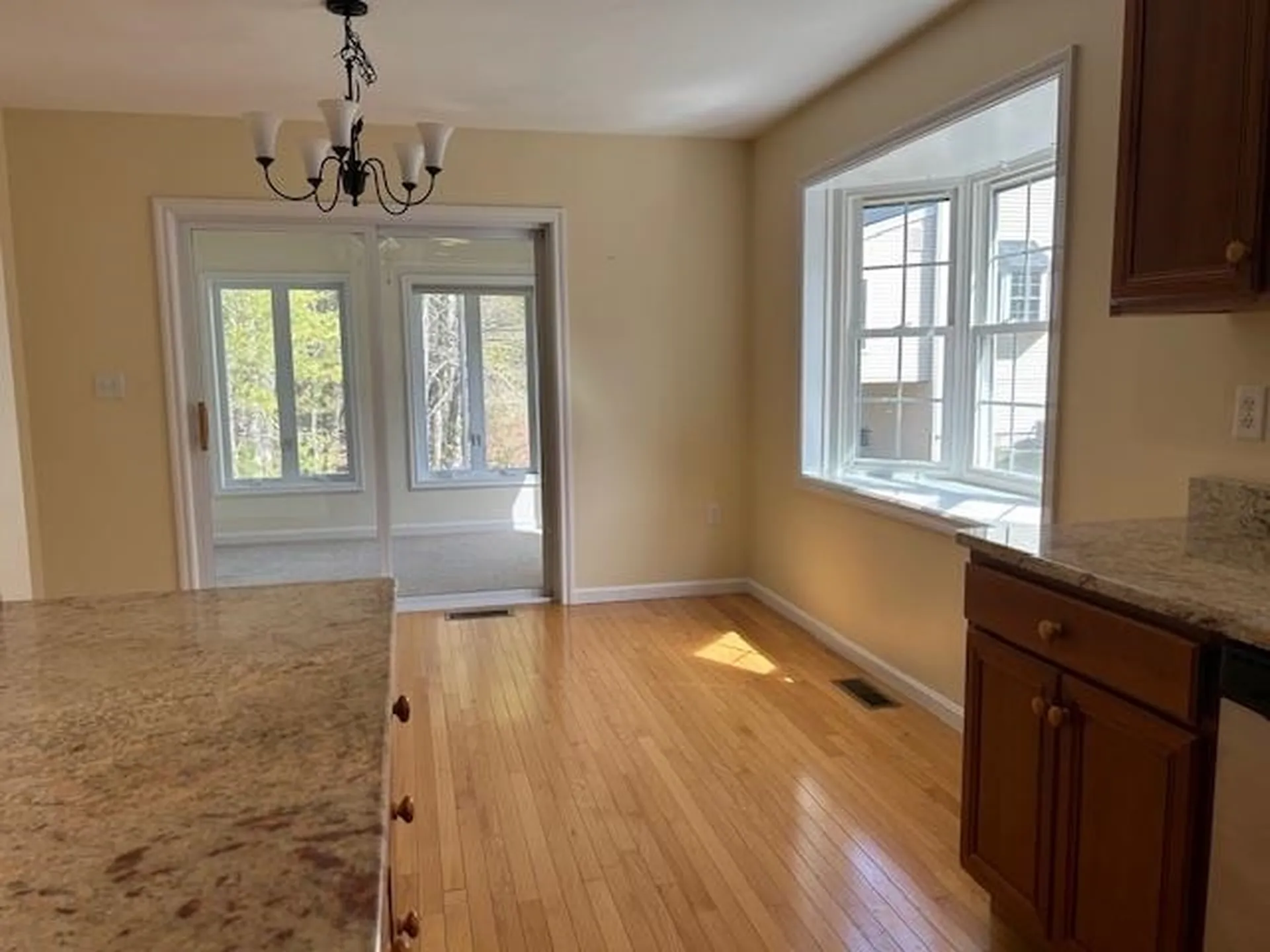 17 Sherwood Road Raymond NH 03077