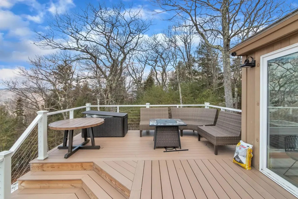 183 Pegwood Road Campton NH 03223