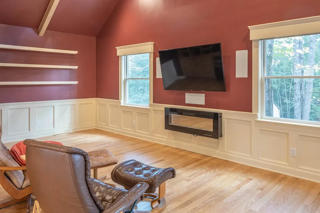 181 Charles Street Farmington NH 03835