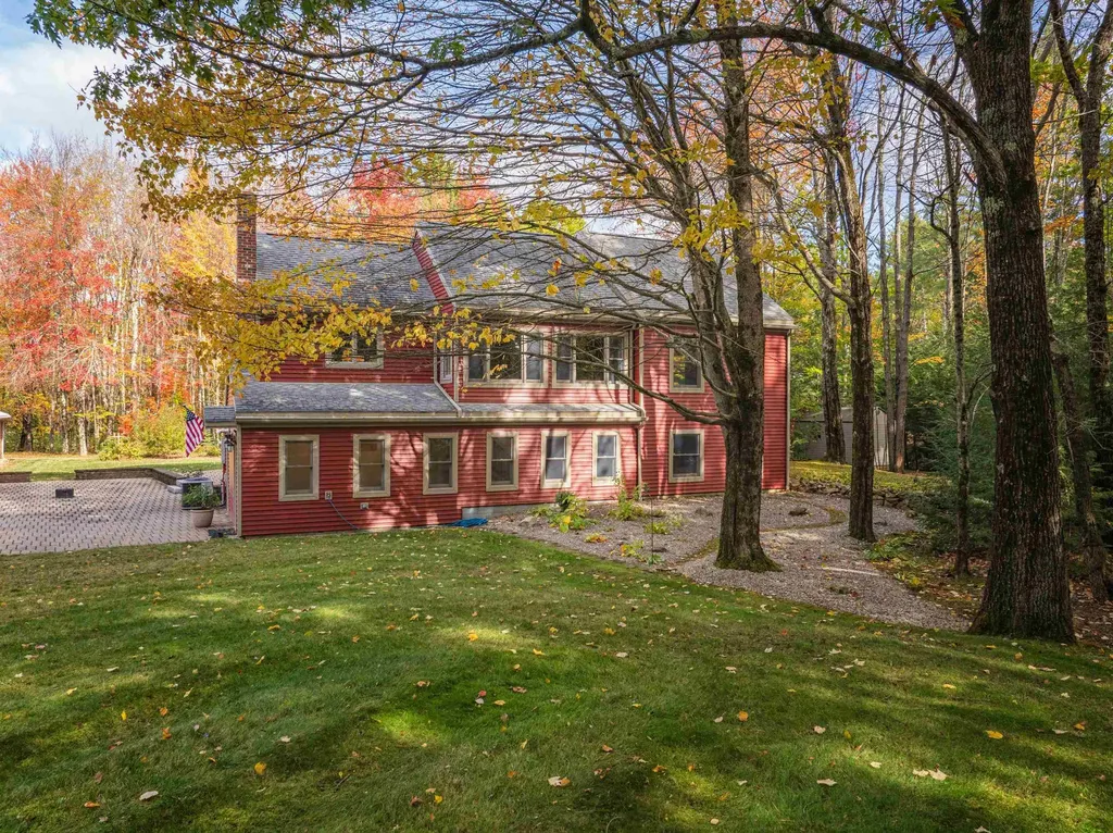 181 Charles Street Farmington NH 03835