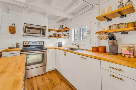 59 Pawtuckaway Road Haverhill NH 03785