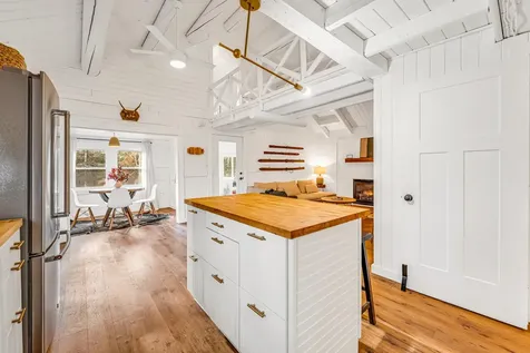 59 Pawtuckaway Road Haverhill NH 03785