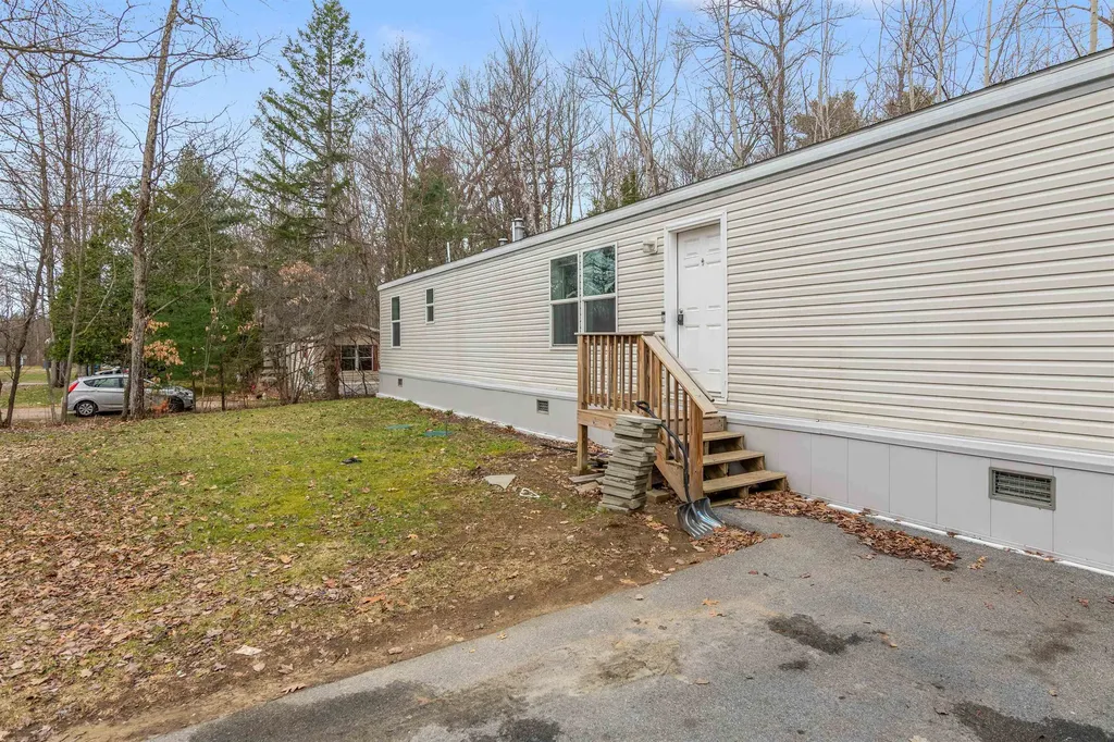 142 Shannon Road Colchester VT 05446