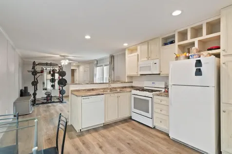 142 Shannon Road Colchester VT 05446