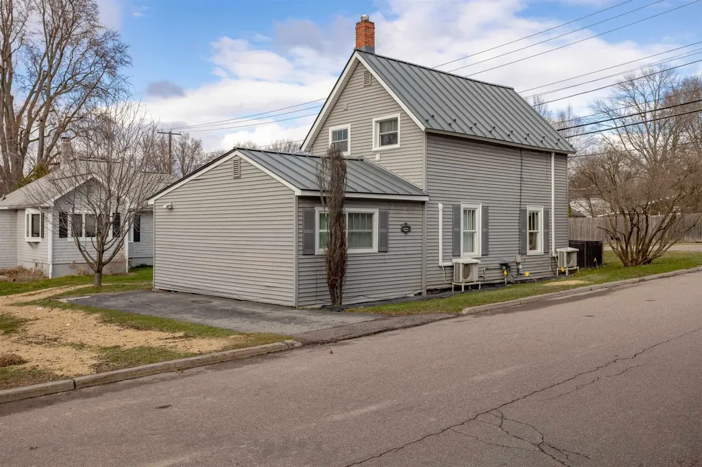 947 Pine Street Burlington VT 05401