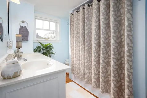 947 Pine Street Burlington VT 05401