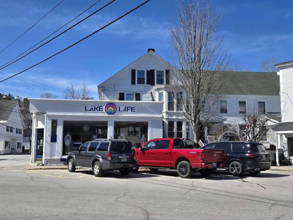 51 Main Street Meredith NH 03253