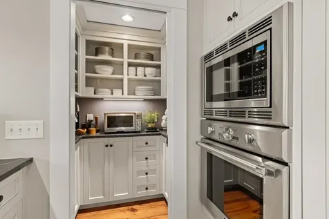 35 Salter Street Portsmouth NH 03801