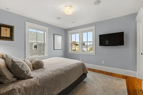35 Salter Street Portsmouth NH 03801