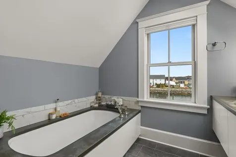 35 Salter Street Portsmouth NH 03801