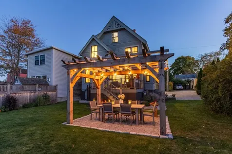 35 Salter Street Portsmouth NH 03801