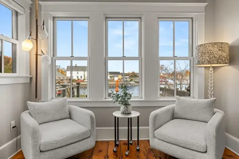 35 Salter Street Portsmouth NH 03801