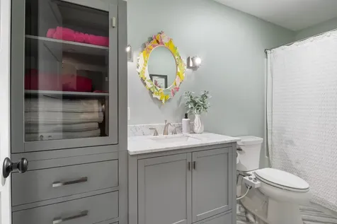 11 Hovey Road Londonderry NH 03053