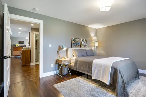 11 Hovey Road Londonderry NH 03053