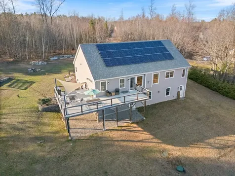 11 Hovey Road Londonderry NH 03053