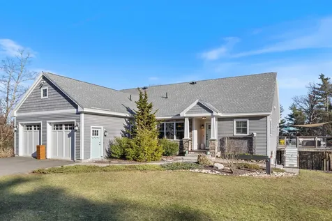 11 Hovey Road Londonderry NH 03053