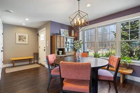 11 Hovey Road Londonderry NH 03053