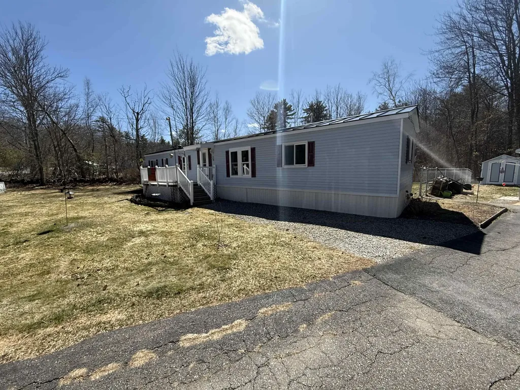 275 Cross Mill Road Northfield NH 03276