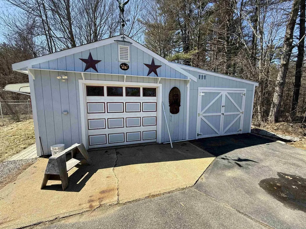 275 Cross Mill Road Northfield NH 03276