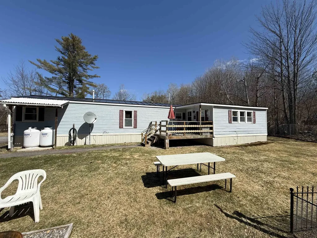 275 Cross Mill Road Northfield NH 03276